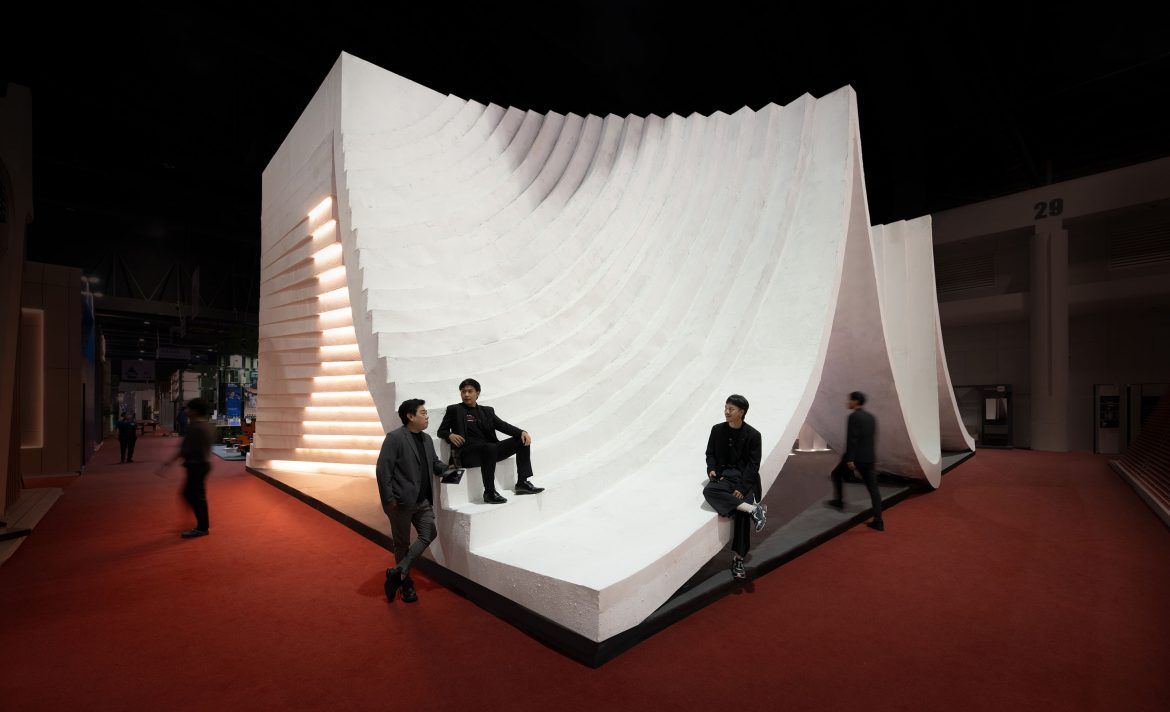 33_A public platform for interaction and relaxation ©Rungkit Charoenwat